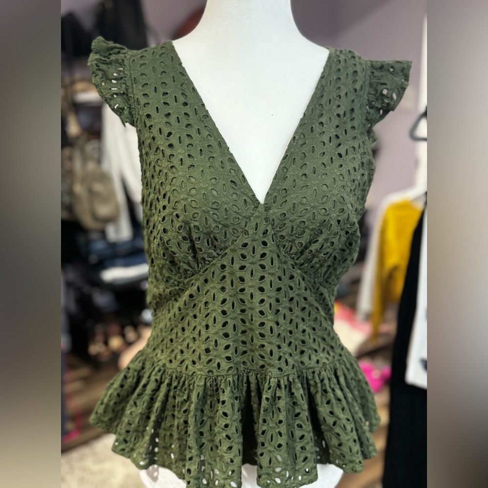 INC ruffle tank size 4.